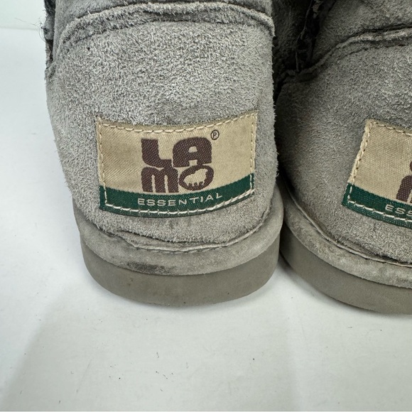 Lamo Grey Gray Buttoned Short Winter Boots - Picture 7 of 7